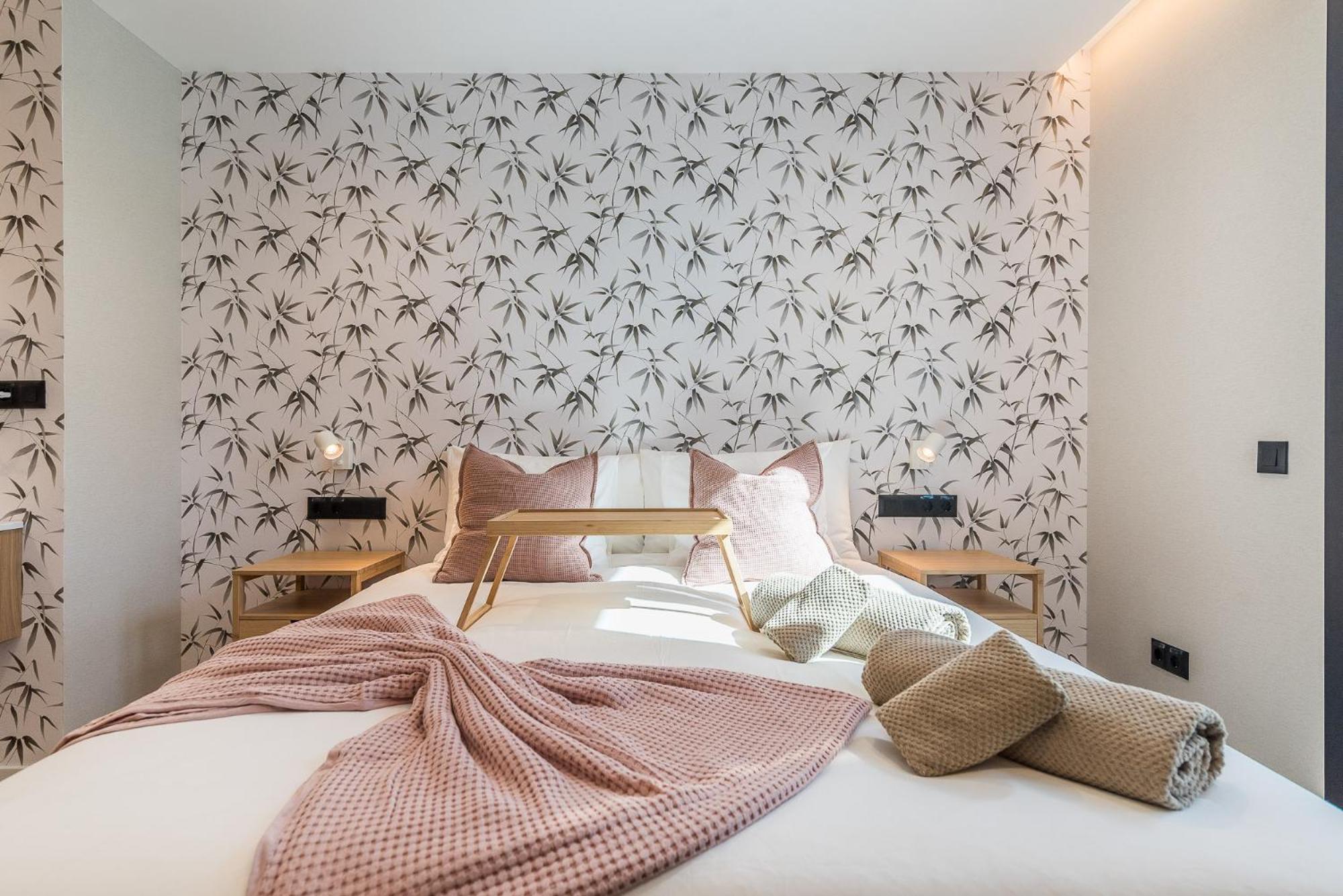 Chambre Double - Vue sur Piscine